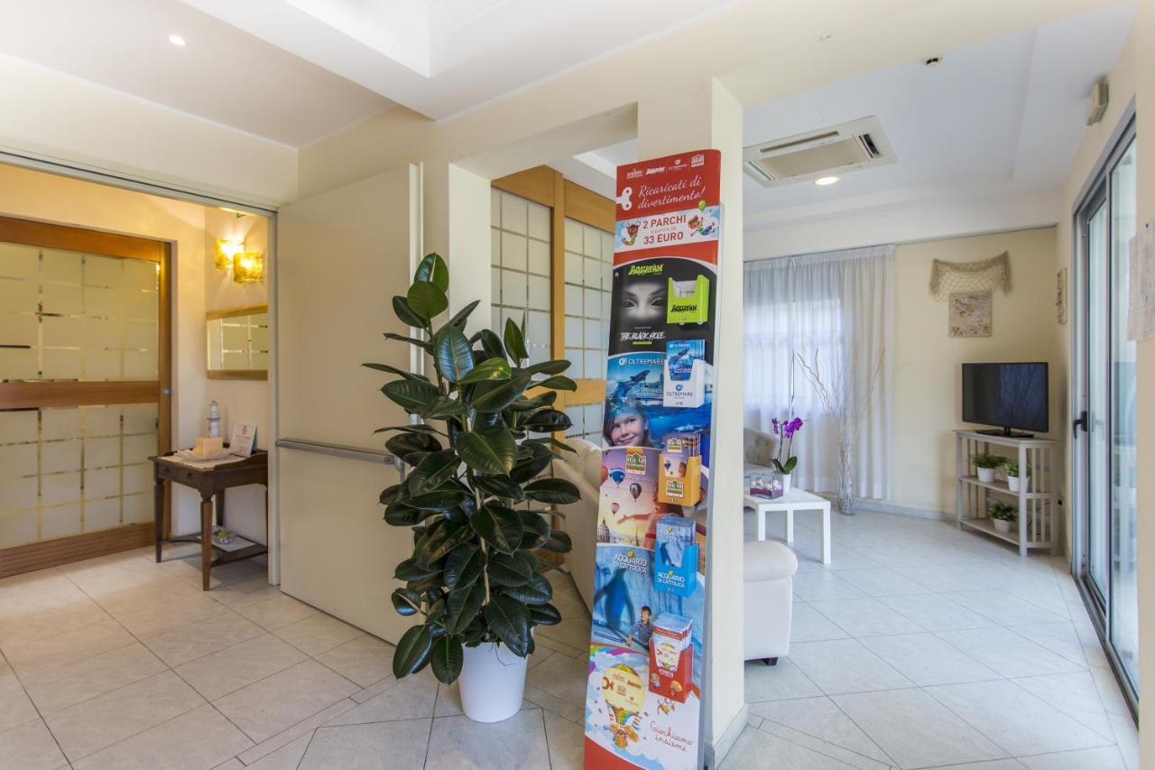 Hotel Savana 里米尼 外观 照片