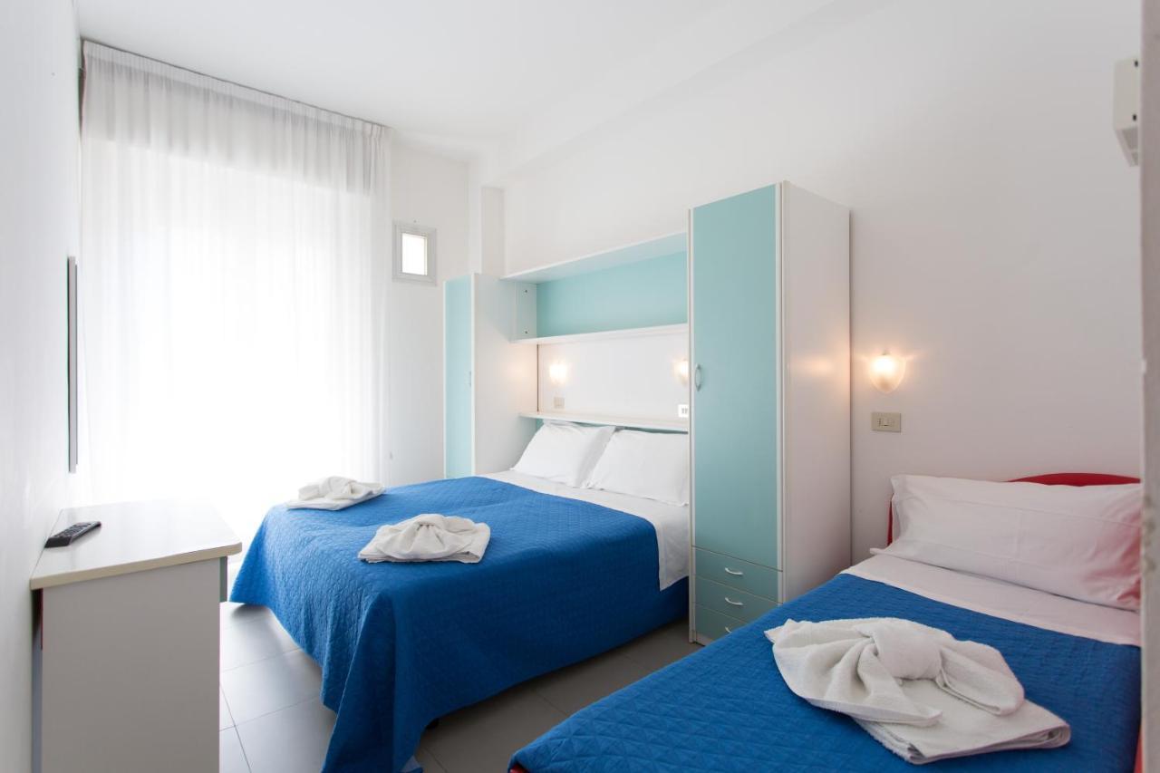 Hotel Savana 里米尼 外观 照片
