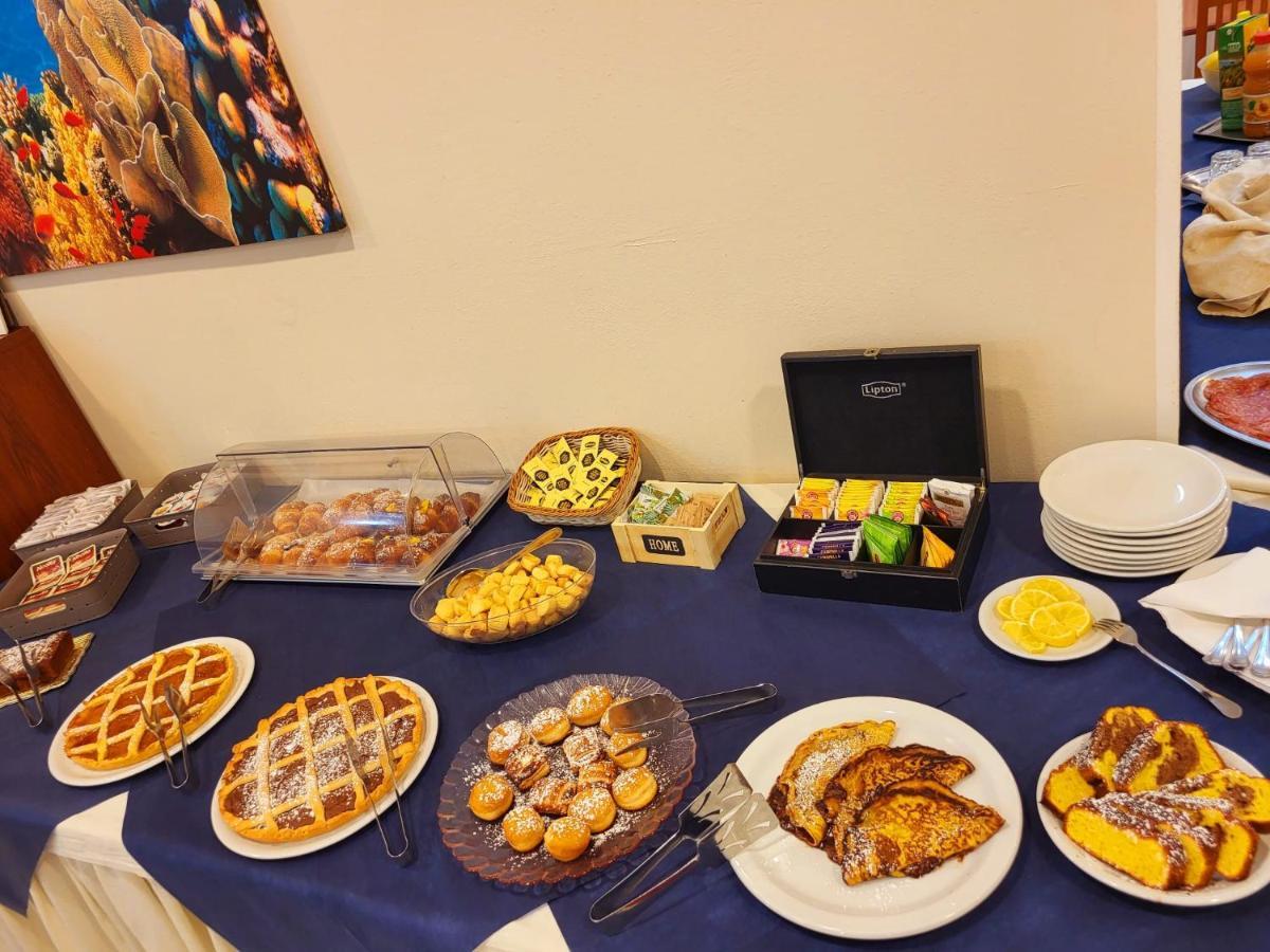 Hotel Savana 里米尼 外观 照片