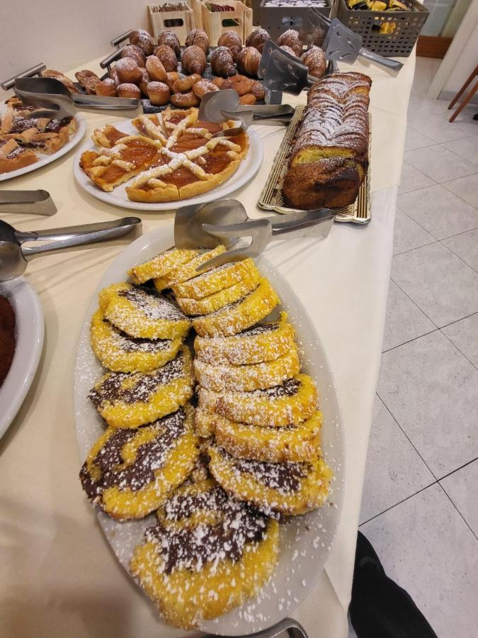 Hotel Savana 里米尼 外观 照片