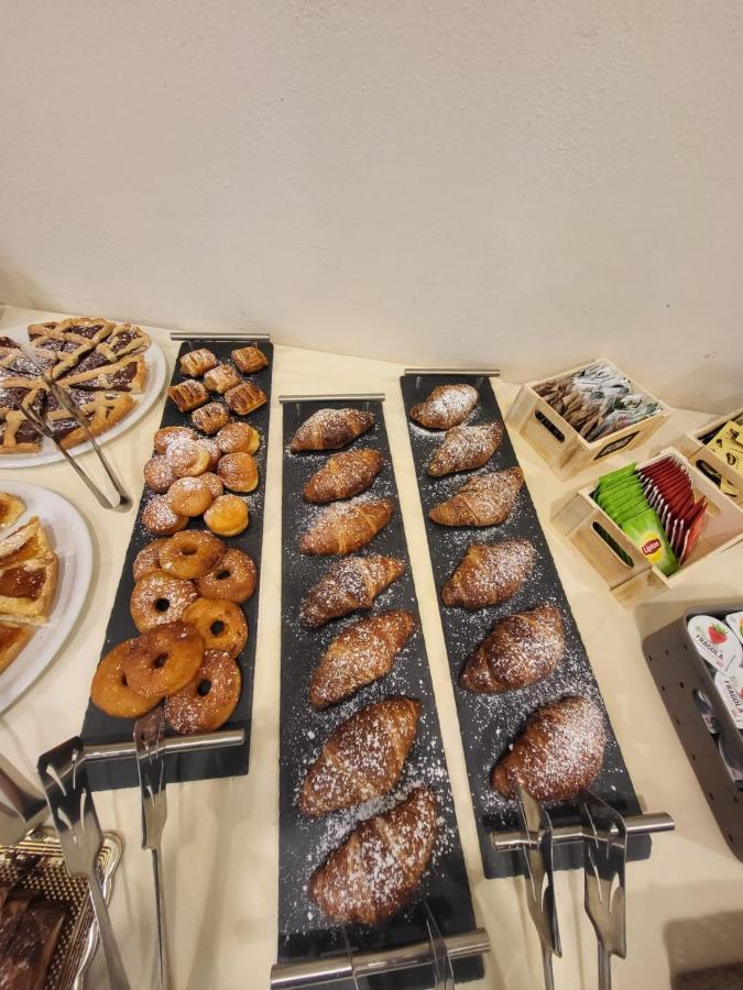 Hotel Savana 里米尼 外观 照片